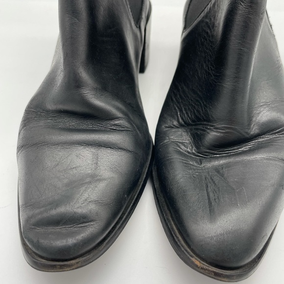 Everlane “The Heel” Chelsea Boot - Picture 8 of 9